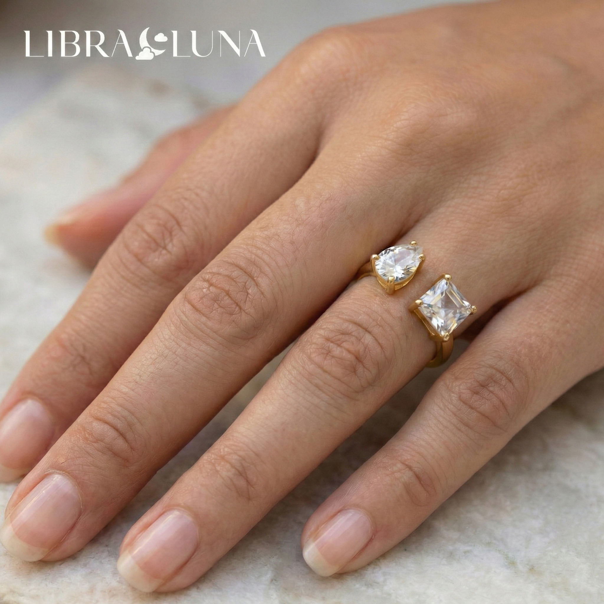 Elaris Ring 925 Sterling Silber vergoldet verstellbar offener Damenring mit Tropfen und quadratischem Design